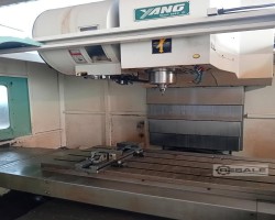Maschine: YANG MV 1060 Vertikale CNC Bearbeitungszentren