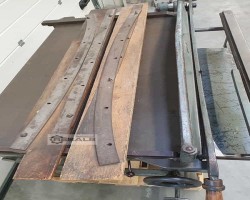 Maschine:   Schlagschere