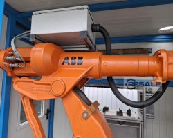 Maschine: ABB IRB 4400/45, Roboter mit Steuerung und Zubehör,
