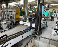 Maschine: WITTMANN-DEMAG DR853 Roboter