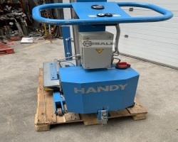 Maschine: HANDY 1250E Hubtisch