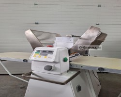 Maschine: SEEWER RONDO SSO 62 Teigausrollmaschinen