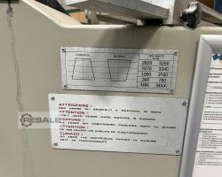 Maschine: BAVELLONI  Glasbohrer mit Tisch