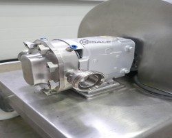 Maschine:   Kreisdrehkolbenpumpe Leistung: 2,0 m³/h