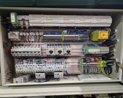 Maschine: ALPINA TIPPER TIE SW 330-S Kutter und Vakuumkutter