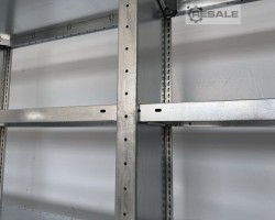Maschine: META CLIP 2.475 x 435mm Fachbodenregale