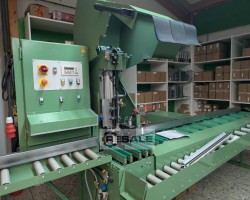 Maschine: URBAN AMS 6010 automatic srewdriver Fensterfertigungsmaschinen für  Kunststofffenster