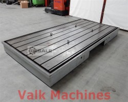 Maschine:  T-slot 2000 x 4000 mm Aufspannplatten