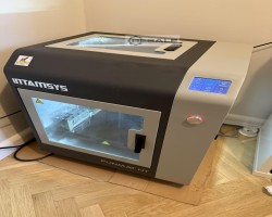 Maschine: INTAMSYS Funmat HT Enhanced 3D Drucker