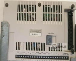 Maschine: KEYENCE LS-7001 + LS-7030T HIGH-ACCURACY CCD MICROMETER