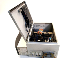 Maschine: KEYENCE CV-5501P, CA-DC20E, CA-MP81 Schaltschränke