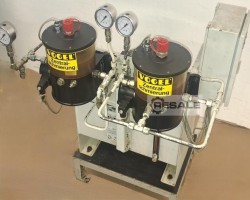 Maschine: VOGEL MFE5-BW30 + KFG1-5W2 Zentrale Öl- und Fettschmieranlage,