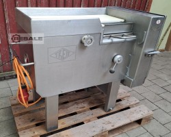 Maschine: TREIF Piccolo Speckschneider