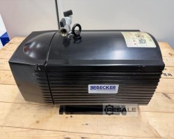Maschine: BECKER VT 4.25 Drehschieber-Vakuumpumpe, trockenlaufend