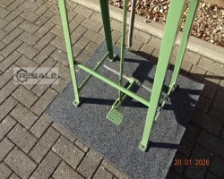 Maschine: HANG Piccolo Ösenmaschine