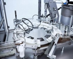 Maschine: ZELLWAG Z-110 Flüssigkeitsfüllung + Schließen