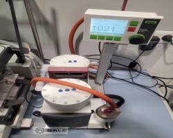 Maschine: BUCHI Syncore Q-101 + V-850 Plattform + Vakuumpumpe + Steuerung