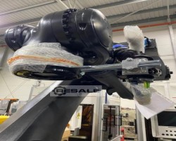 Maschine: KUKA KR360/R2830 Industrieroboter