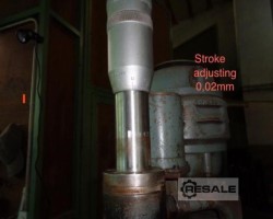 Maschine: MATRA 1t Hydraulische Einständerpressen