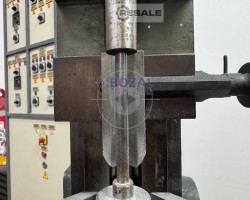 Maschine: TRäNKLEIN  Eckenstanzmaschinen