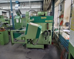 Maschine: MAHO MH600E CNC Universalfräsmaschinen
