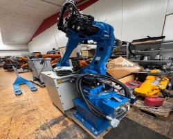 Maschine: YASKAWA MOTOMAN MH50 DX100 Industrieroboter