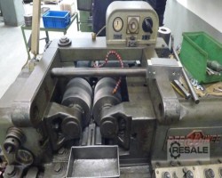 Maschine: PEE-WEE IV Gewinderollmaschinen