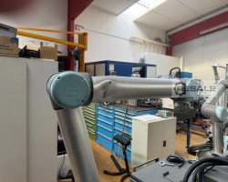 Maschine: UNIVERSAL ROBOTS UR10 CB2 Industrieroboter