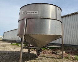 Maschine:   Aluminium-Silo (mit Edelstahl-Fußgestell)