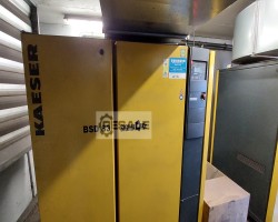 Maschine: KAESER BSD 83 Kompressorenanlage BSD83 in zwei Containern