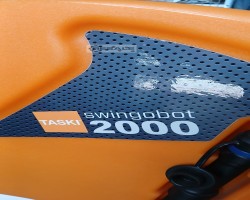 Maschine: TASKI Swingobot 2000 Reinigungsmaschinen