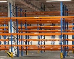 Maschine: STOW 11,2m Pal Rack System 5 m hoch Reifenregale