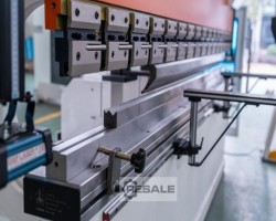 Maschine: JINAN KAFE KHP22032 Universal CNC Schwenkbiegemaschinen
