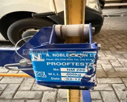 Maschine: QUATTROLIFTS SWL 400 kg Glas-Vakuumheber (4 Saugnäpfe)