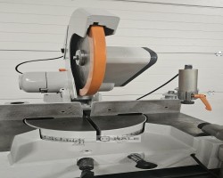 Maschine: ELUMATEC DG 79 Doppelgehrungssägen