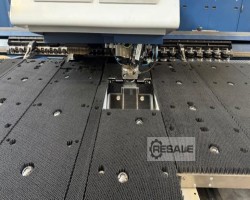 Maschine: TRUMPF TruMatic 7000 Blech-Stanz-, Nibbel- und Umformmaschinen
