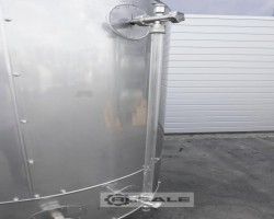 Maschine:  1.000 l Lagertank mit Kühlmantel und Isolierung