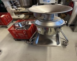 Maschine: SOLIA M30 Mehrzweckküchenmaschine
