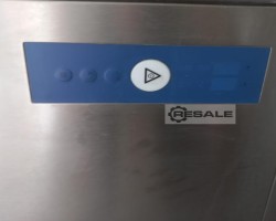 Maschine: HOBART UXS-10NB Haubenspülmaschine / Kistenwaschanlage