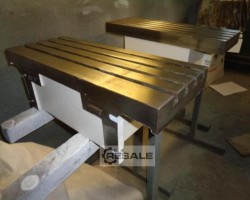 Maschine: MAHO DECKEL EMCO 700C Fräsmaschinen