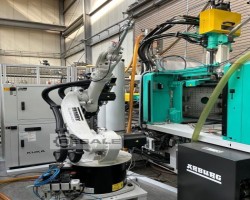 Maschine: ARBURG Allrounder 470 S 1100-290/100 2K + KUKA KR6 Spritzgiessmaschinen