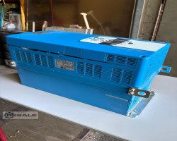 Maschine: YASKAWA CIPR-GA70Z4140BBAA-BAAAAA Frequenzwechselrichter