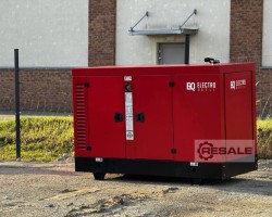 Maschine: IVECO EQ-I12298 122 kVA / 98 kW Dieselgeneratoren