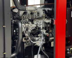 Maschine: DOOSAN EQ-H11088 110 kVA / 88 kW Dieselgeneratoren