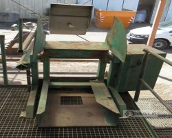 Maschine: D+E  Mülltonnen-Waschanlage