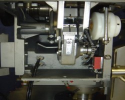 Maschine: HOEGGER ALPINA DKF 15/12 Doppelflachclipautomat