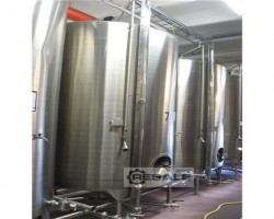 Maschine:  R26, R25, R24 12,5 m³ Edelstahltanks aus V4A, stehend, Volumen: 12,5m³