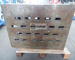 Maschine:  825x455x600 mm Aufspannwürfel