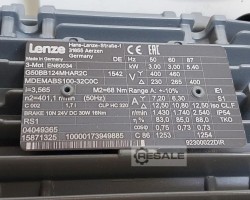 Maschine: LENZE G50BB124MHAR2C, 401r/min, 68Nm Kegelradgetriebemotor,