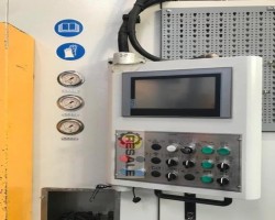 Maschine: YIZUMI YL2-V280L Gummispritzpressen